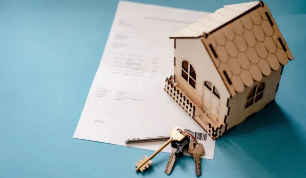 Firma de un contrato de arrendamiento de vivienda